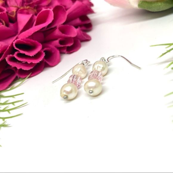 NEW⚜️Freshwater Pearl & Pink Crystal Earrings - Picture 4 of 5